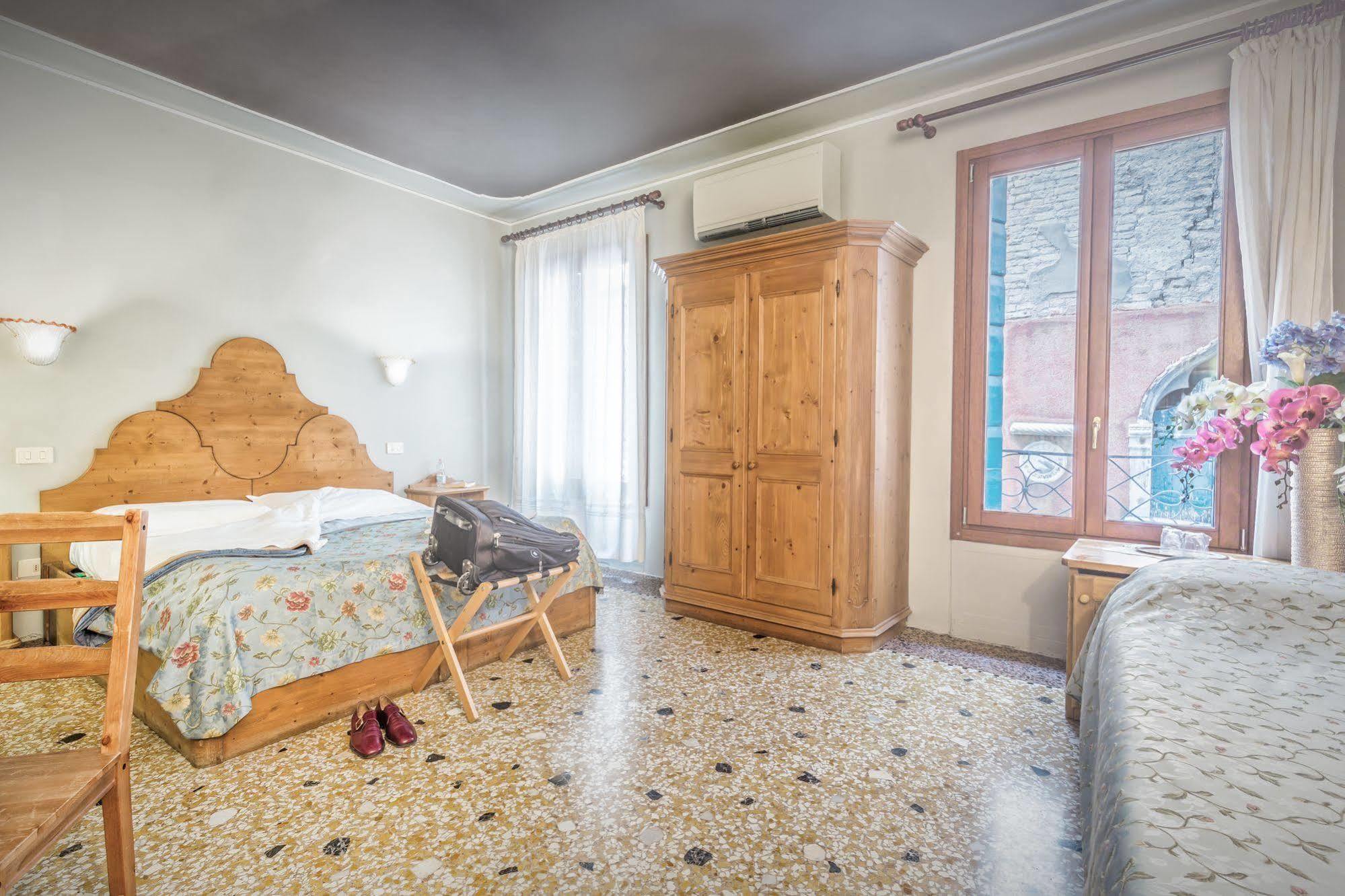 Alloggi B&B Allegri เวนิส ภายนอก รูปภาพ